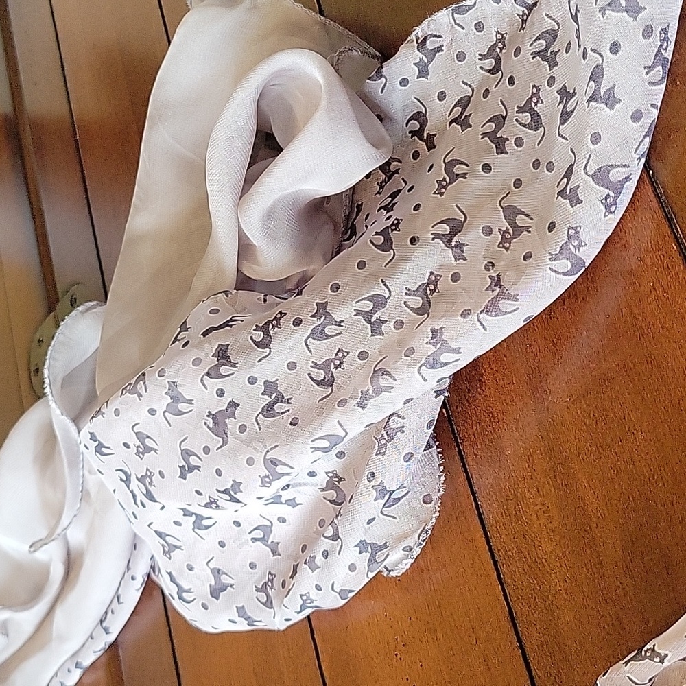 CAT ๐ SCARF - Picture 2 of 5